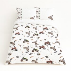 Handcrafted custom bedding set, featuring personalized printed and premium hypo-allergenic fabric, designed for elegant room décor. Cinnamon and Spice