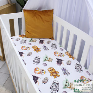 Luxury custom toddler fitted sheet South Africa – soft breathable fabric, handmade by Cinnamon & Spice. Star Wars
