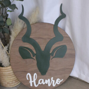 Handcrafted wooden name board – personalized wall décor for nurseries, toddler rooms, and home spaces by Cinnaspice Baby Boutique South Africa.