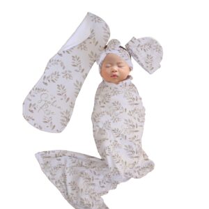 Handcrafted wrap set, perfect for swaddling baby and helps reduce the startle reflex, promoting longer, more restful sleep for your baby in a South African-inspired nursery. Cinnamon and Spice. Featuring any print