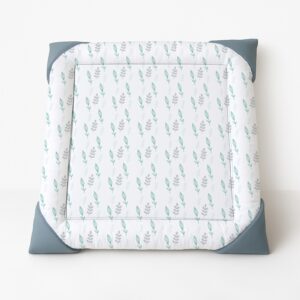 Enhance your baby’s playtime and rest with our versatile Baby Playmat. Designed for comfort and functionality, this playmat features a soft, cushioned surface ideal for tummy time, which helps strengthen your baby’s muscles and improve motor skills.
