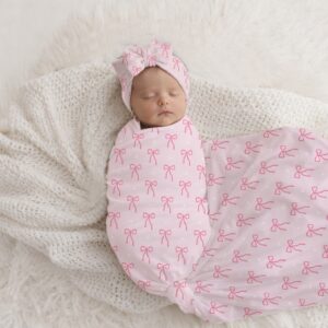 Handcrafted wrap set, perfect for swaddling baby and helps reduce the startle reflex, promoting longer, more restful sleep for your baby in a South African-inspired nursery. Cinnamon and Spice. Featuring any print